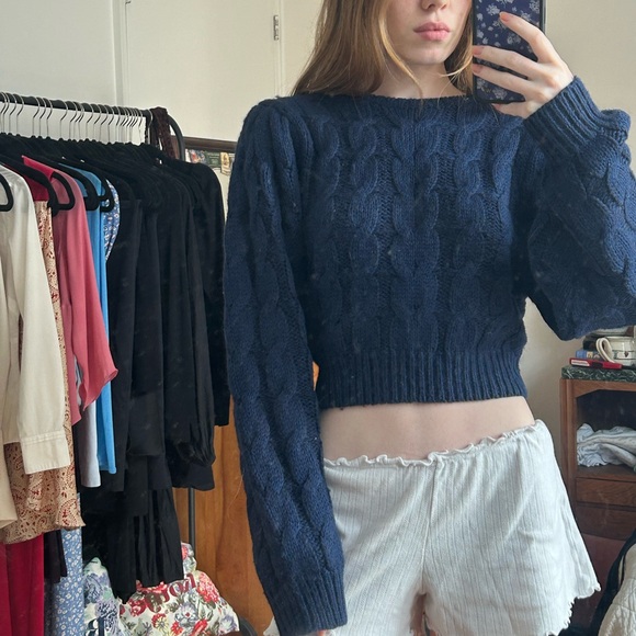 Musier Paris Cropped Cable Knit Sweater - Picture 3 of 5